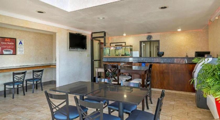 Econo Lodge Moreno Valley Exterior foto